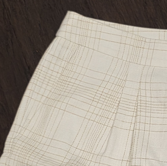 Ann Taylor Factory Shorts Pleated Front Tailored Design Size 16 - Picture 4 of 9